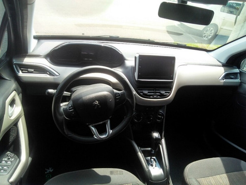 Peugeot 2008 2019/2020 4d13