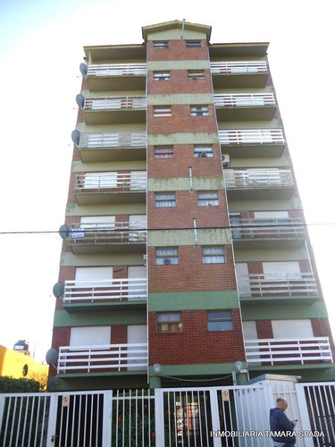 Imagen 2 de 12 de Departamento Con Cochera