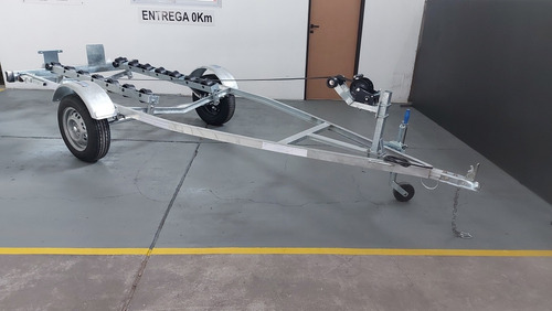 Imagen 3 de 19 de Trailer Homologado Para Moto De Agua Con Rolos. Galvanizado