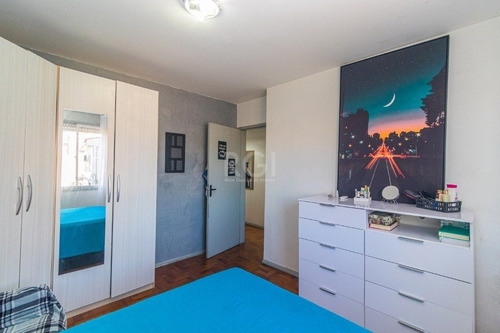 Apartamento Em Medianeira Com 2 Dormitórios - Sc12880
