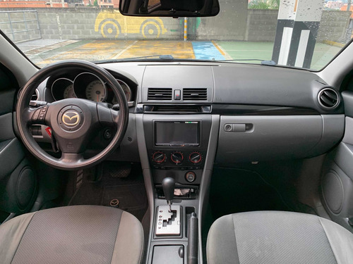 Mazda Mazda 3 1600cc Automático
