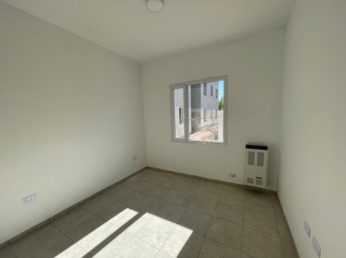 Imagen 13 de 18 de Venta De Departamento En Alta Barda