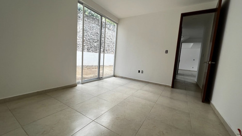 Imagen 5 de 27 de Casa En Venta Nueva, 3 Recámaras, 3 Baños, Estudio, Family Room Col. Bella Vista