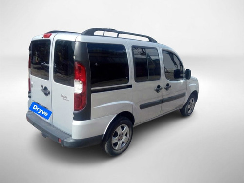 Imagem 6 de 14 de Fiat Doblo Essence 1.8 16v Flex 7l