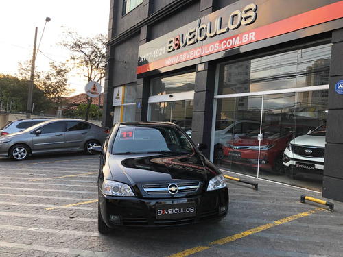 Chevrolet Astra Hatch 4 Portas