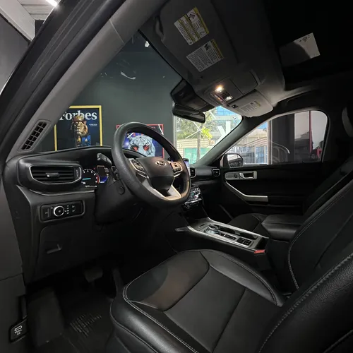 Ford Explorer Platinum