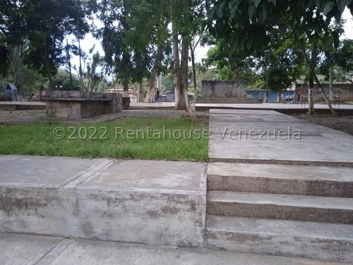 Leida Falcon Rentahouse Vende Terreno En Bejuma Carabobo 23-11663 Lf