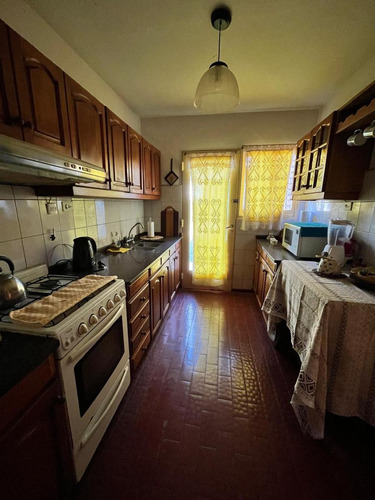 Casa En Cerro De Las Rosas - Tres Dormitorios En Planta Baja