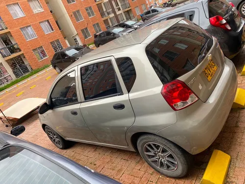 Chevrolet Aveo 1.4 Five
