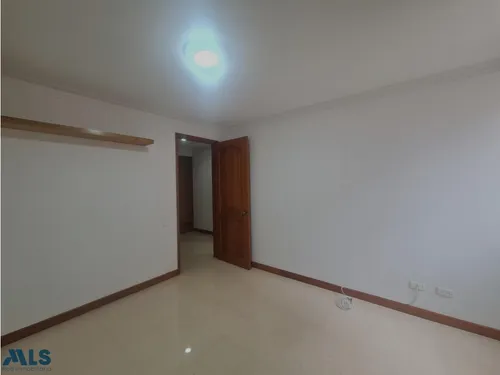 Espacioso Apartamento En Laureles(mls#255855)