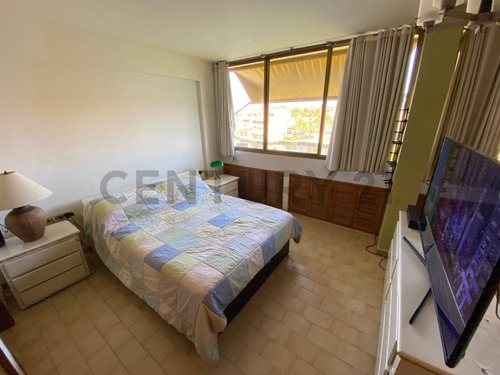 Apartamento En Venta Lecheria Complejo Turístico El Morro Cr Pelícano
