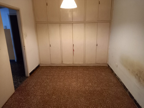 Casa En Valentin Alsina, 3 Ambientes, Terraza, 2 Cocheras