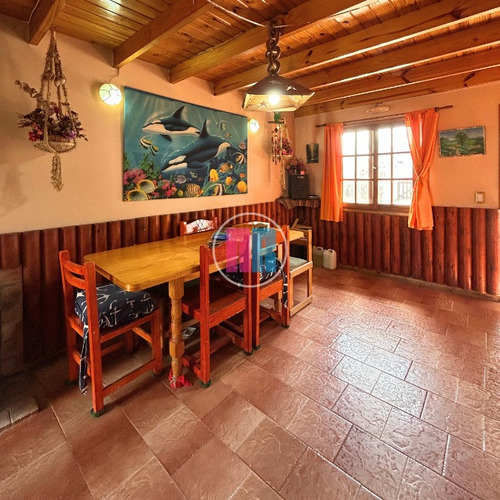 Duplex En Costa Azul Al Frente, Espacio Vehicular Propio, Patio Con Parrilla Y Lavadero. Urquiza 578