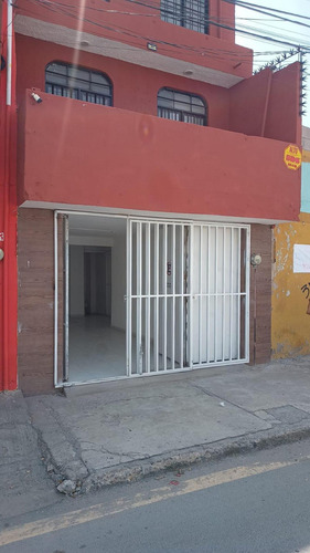 Local Comercia En Renta Sobre Av. Constitución, Casi Esquina Con Av. Salvador Nava Martínez En Slp
