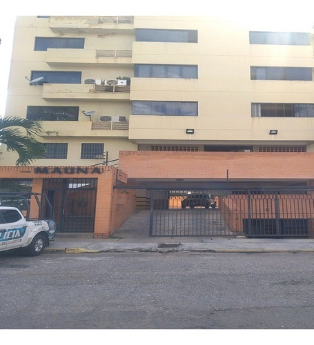 Zr Asein1863 Vende Comodo Apartamento En La Urbanización Prebo, Valencia. Edo. Carabobo