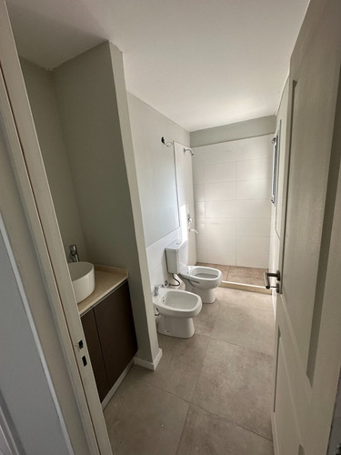 Imagen 15 de 16 de Vende Departamento Un Dormitorio Vista Al Rio
