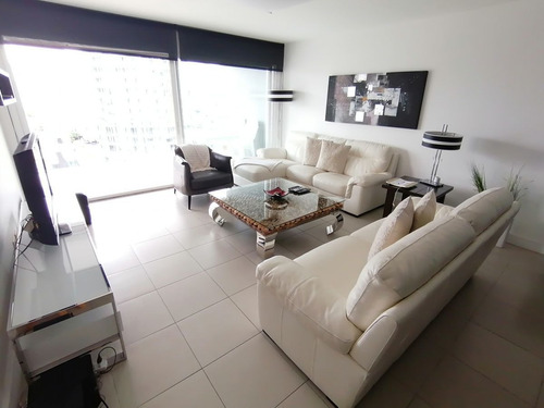 Venta De Apartamento 3 Dormitorios En Punta Del Este
