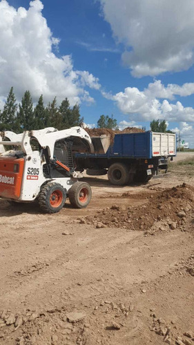 Imagen 8 de 9 de Alquiler De Minicargadora Bobcat Minipala- Hoyadora - Retro