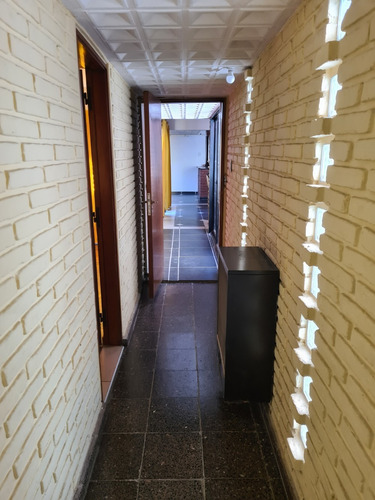Imagen 7 de 14 de Casa En Barrio Crisol 4 Dormitorios!