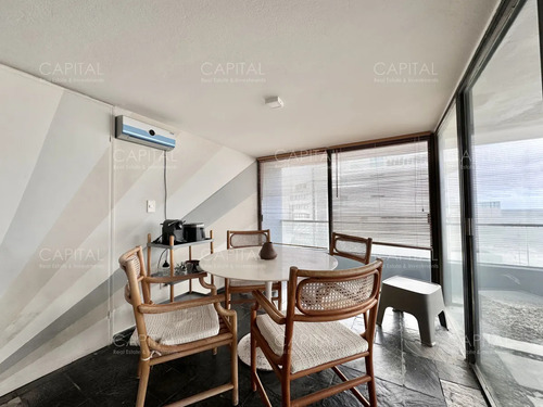 Apartamento De Cuatro Dormitorios Y Dependencia En Venta, Punta Del Este.