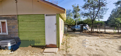 Venta De Sitio De 1.624 M2, Con 2 Casas Y Una Cabaña - Olmué