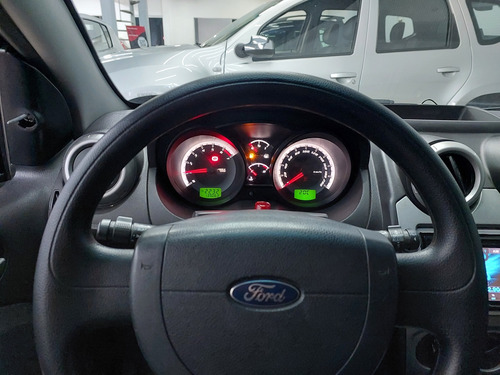 Ford Fiesta 1.6 MPI HATCH 8V FLEX 4P MANUAL