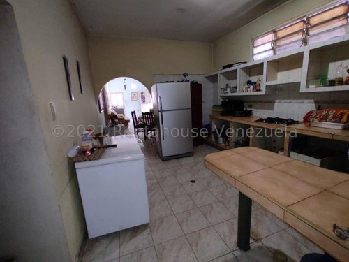 Imagen 5 de 14 de Casa Local Terreno Venta Casco Central Maracay Ljsa 22-1964