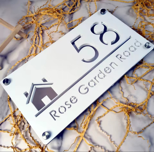 Placa D Endereço Residencial Em Acrílico- Nome E Número. 5 Opções De Modelo E Cor