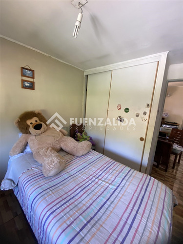 Casa En Venta De 4 Dorm. En Maipú
