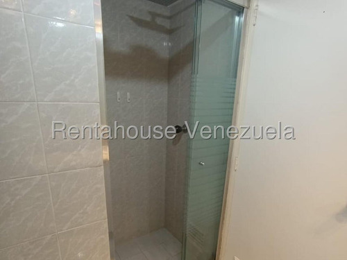 Apartamento En Alquiler En El Rosal 25-17389 Yf