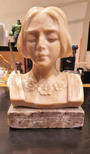Antiguo Busto De Mujer En Alabastro Italiano Base De Mármol