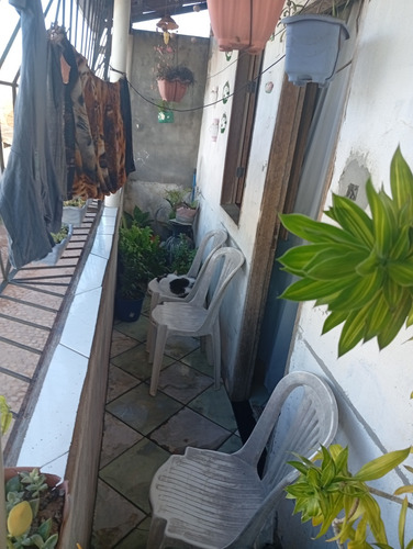 Sobrado Em Cima E Em Baixo Tem 4 Quarto 2 Banheiro Etc..