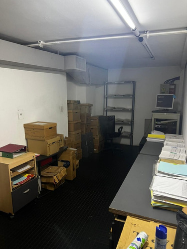 Alquiler Oficinas/local/consultorio(900m2) En Pleno Centro
