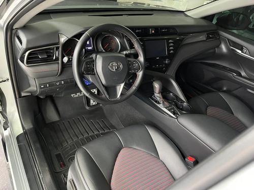 Imagen 8 de 9 de Toyota Camry Trd