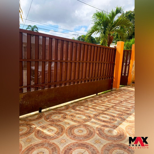 Imagen 14 de 15 de De Oportunidad Casa De Venta En Carretera Mella Sto Dgo Este