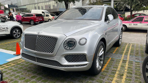 Bentley Bentayga W12 W12