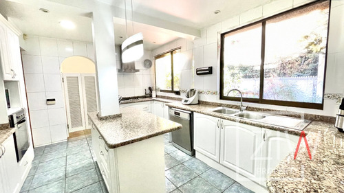 Gran Casa 5 Dorm 4 Baños, 12 Estac. - Newland - Ziw Property