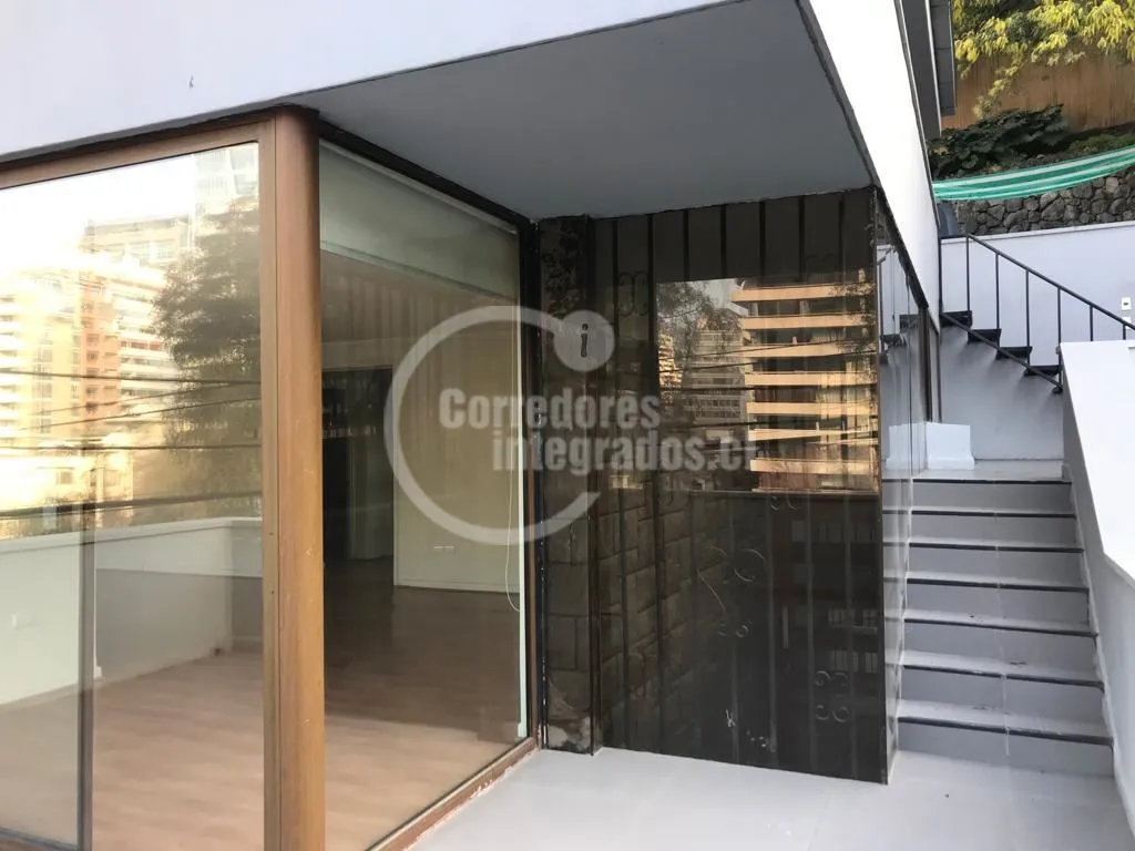 Imagen 5 de 12 de Casa En Venta De 4 Dorm. En Las Condes