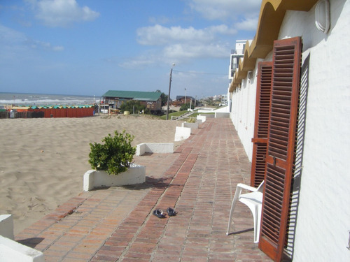 Imagen 1 de 15 de 138 Y Playa - Frente Al Mar - Villa Gessell -6  Pers -  Sommer Haus