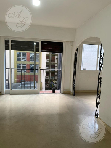 Senillosa Y Av. Rivadavia - 3 Amb C/ Lavadero Indep