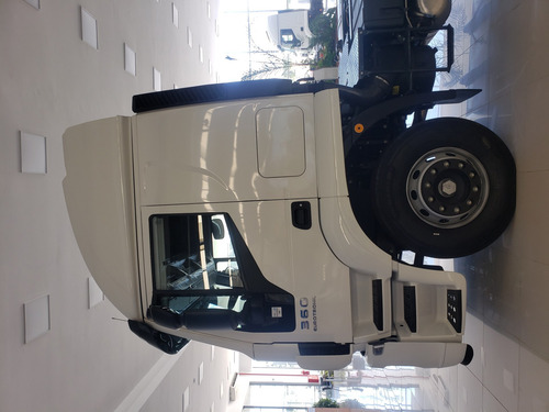 Imagen 3 de 15 de Iveco Stralis Hi Road 360 Tractor Dp