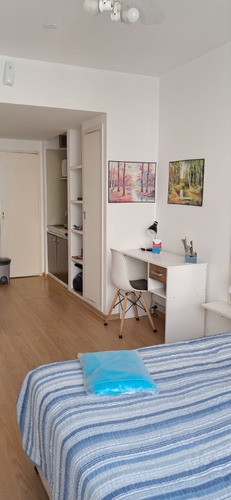 Monoambiente Grande Piso Alto Al Frente C/ Renta 800 Dolares