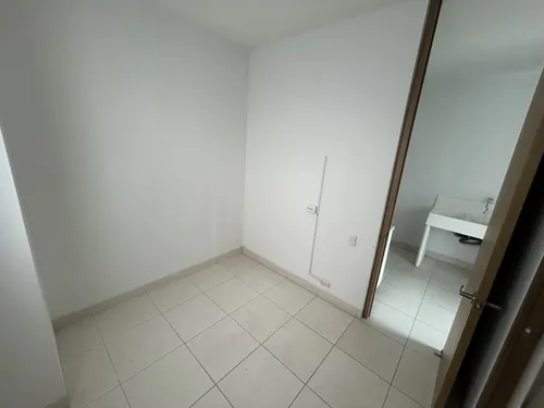 Apartamento En Arriendo Ubicado En El Poblado Sector Los Balsos (26986).