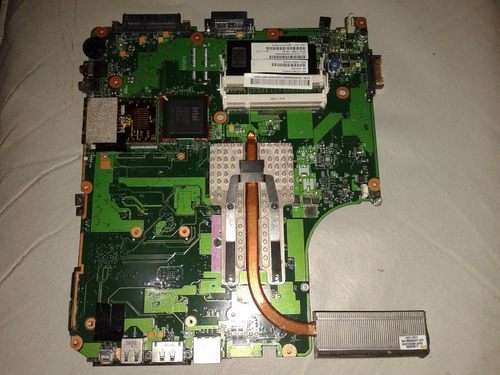 Motherboard Toshiba A305 - S6872 Para Reparar - Victoria