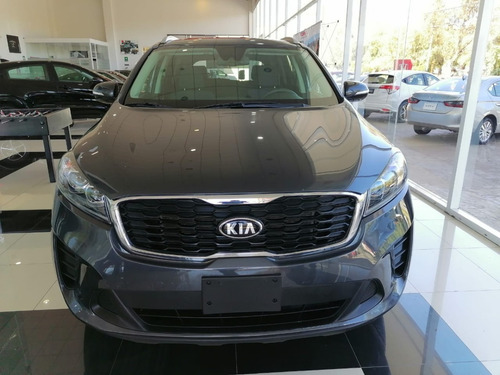 Imagen 10 de 15 de Kia Sorento Lx