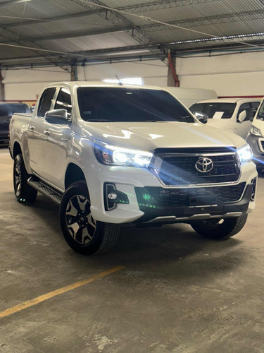 Toyota Hilux 2.8 Cd Srx 177cv 4x4