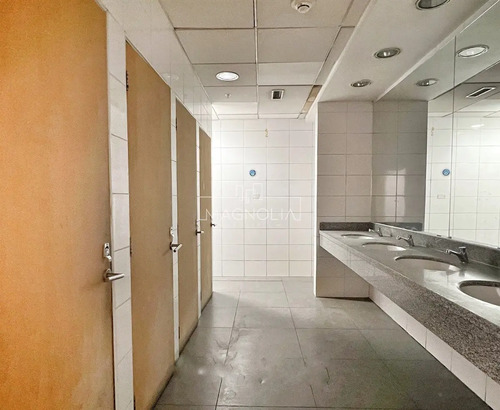 Arriendo Amplia Oficina Nueva Las Condes