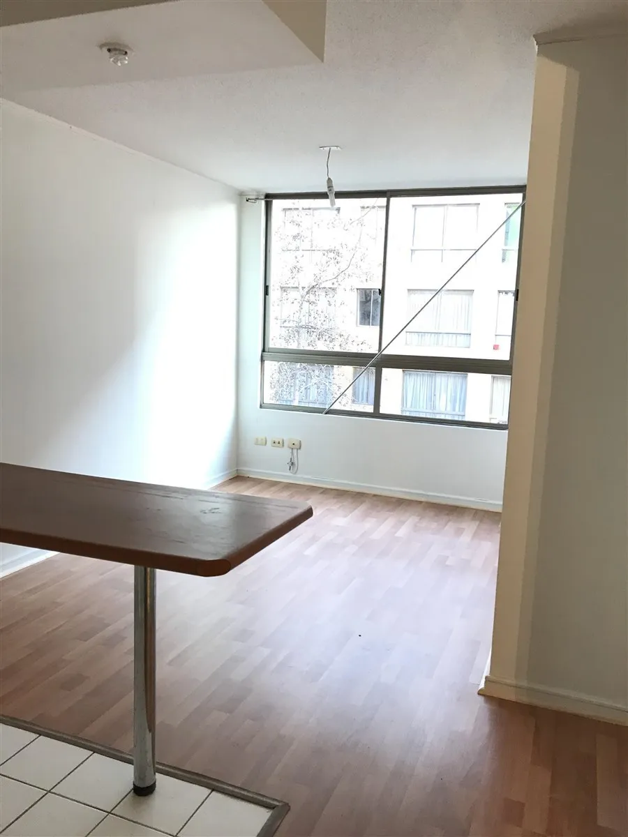 Imagen 5 de 7 de Departamento En Arriendo De 1 Dorm. Metro San Ana