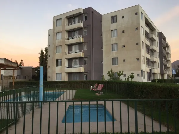 Imagen 1 de 10 de Departamento 3 Dormitorios En Condominio El Inca Oriente