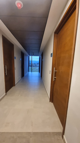 Oficina En Barrio Empresarial De Machali